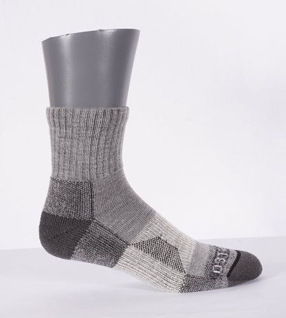 DANES CHOICE 3 pack lux 120n heavy wt half crew (one size Med/large+ 8-13)